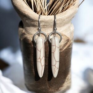 5 For $25💫Santa Fe Buff Spike Dangles